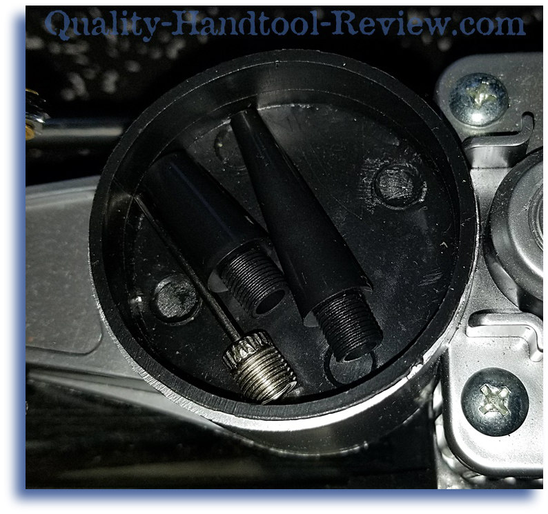 Audew's integrated accessory tip holder Audew's accessory tip holder